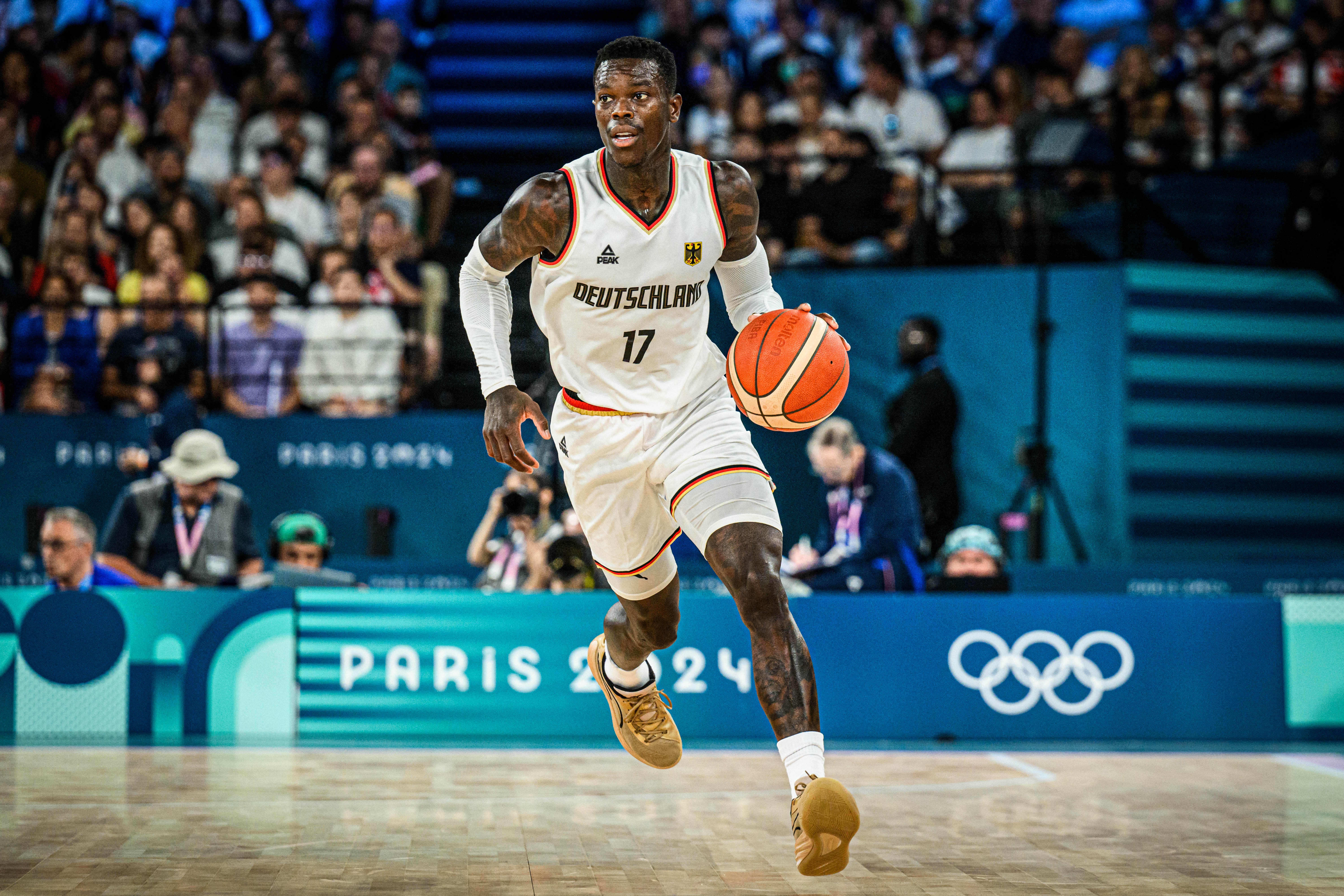 施罗德：因为是黑人 我在德国永远不会得到和诺维茨基同等的爱戴