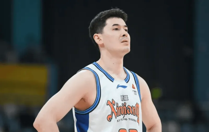 开云app下载-今晚新疆vs广厦大名单：孙铭徽、胡金秋出战，吴冠希在列