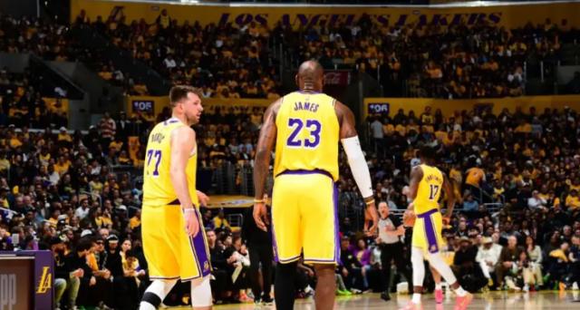 开云app官网-【观察】攻守兼备战无不胜 湖人总冠军不再是口号